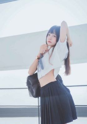 漂亮的女老师电影
