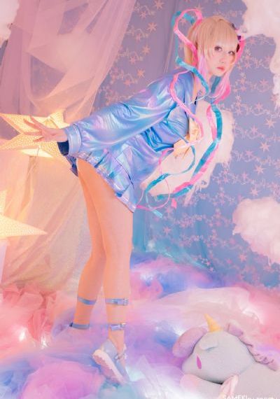24岁尹律