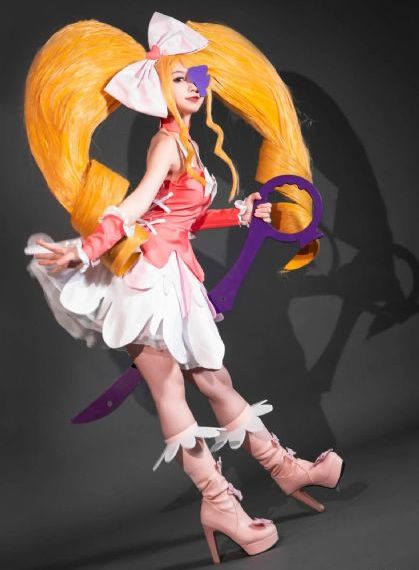强袭魔女