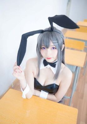 阳光像花儿一样绽放